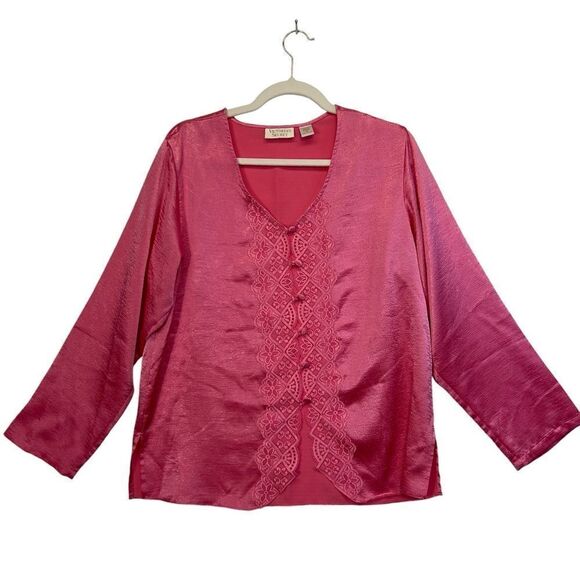 Vintage Victoria's Secret button up Vintage Gold Label PJ Top sz M - Picture 2 of 15